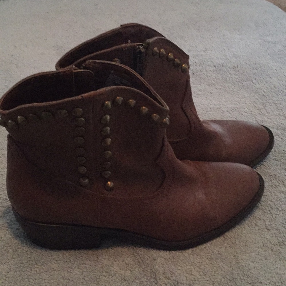 Ankle Booties Cowboy Style